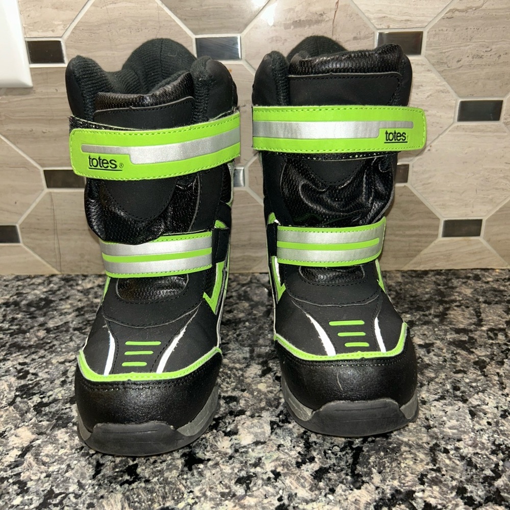 Totes Kids Winter Snow Boots Thinsulate Waterproof Black Green Size 3M - Picture 3 of 10